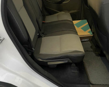 Белый Форд Эскейп, объемом двигателя 1.5 л и пробегом 192 тыс. км за 11500 $, фото 15 на Automoto.ua