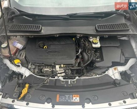 Белый Форд Эскейп, объемом двигателя 1.5 л и пробегом 155 тыс. км за 10200 $, фото 13 на Automoto.ua