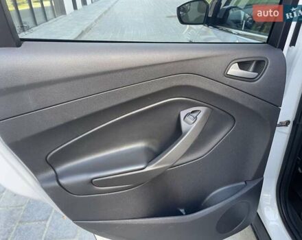 Білий Форд Ескейп, об'ємом двигуна 1.5 л та пробігом 267 тис. км за 10450 $, фото 28 на Automoto.ua