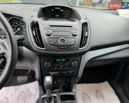 Белый Форд Эскейп, объемом двигателя 1.5 л и пробегом 121 тыс. км за 10999 $, фото 15 на Automoto.ua