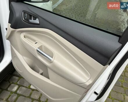 Белый Форд Эскейп, объемом двигателя 1.5 л и пробегом 169 тыс. км за 12950 $, фото 59 на Automoto.ua