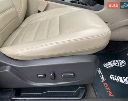 Белый Форд Эскейп, объемом двигателя 2 л и пробегом 82 тыс. км за 15300 $, фото 37 на Automoto.ua