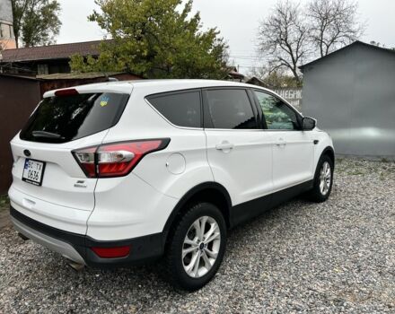 Форд Эскейп 2017 в Харькове на Automoto.ua Белый Форд Эскейп, объемом двигателя 1.5 л и пробегом 158 тыс. км за 13800 $, фото 2 на Automoto.ua