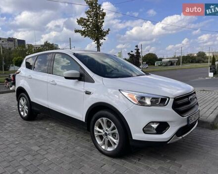Білий Форд Ескейп, об'ємом двигуна 1.5 л та пробігом 97 тис. км за 11900 $, фото 2 на Automoto.ua