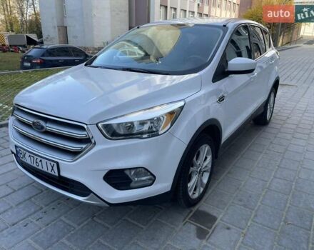 Білий Форд Ескейп, об'ємом двигуна 1.5 л та пробігом 267 тис. км за 10450 $, фото 4 на Automoto.ua