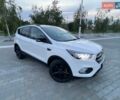 Белый Форд Эскейп, объемом двигателя 2 л и пробегом 51 тыс. км за 13500 $, фото 1 на Automoto.ua