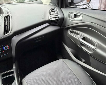 Белый Форд Эскейп, объемом двигателя 1.5 л и пробегом 135 тыс. км за 12500 $, фото 32 на Automoto.ua