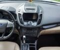 Белый Форд Эскейп, объемом двигателя 2 л и пробегом 165 тыс. км за 15500 $, фото 4 на Automoto.ua