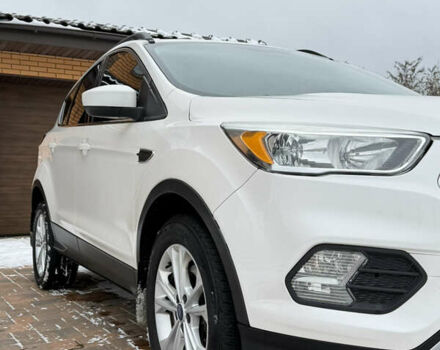 Белый Форд Эскейп, объемом двигателя 1.5 л и пробегом 135 тыс. км за 12500 $, фото 6 на Automoto.ua