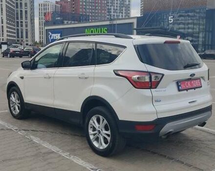 Белый Форд Эскейп, объемом двигателя 1.5 л и пробегом 90 тыс. км за 13500 $, фото 4 на Automoto.ua