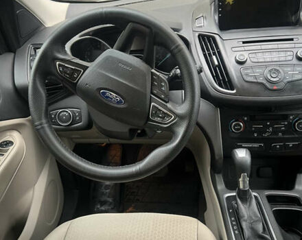 Белый Форд Эскейп, объемом двигателя 2 л и пробегом 148 тыс. км за 14200 $, фото 9 на Automoto.ua