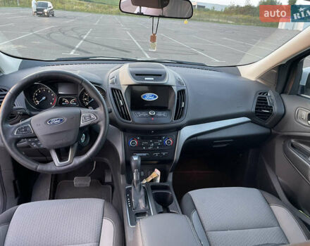 Білий Форд Ескейп, об'ємом двигуна 1.5 л та пробігом 145 тис. км за 12500 $, фото 10 на Automoto.ua