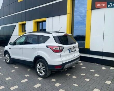 Білий Форд Ескейп, об'ємом двигуна 1.5 л та пробігом 104 тис. км за 12500 $, фото 6 на Automoto.ua