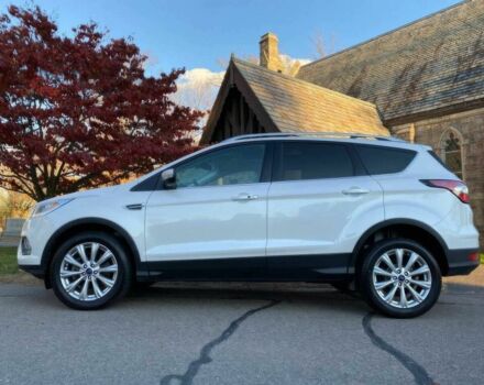 Білий Форд Ескейп, об'ємом двигуна 2 л та пробігом 58 тис. км за 3700 $, фото 6 на Automoto.ua