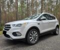 Белый Форд Эскейп, объемом двигателя 2 л и пробегом 87 тыс. км за 9200 $, фото 1 на Automoto.ua