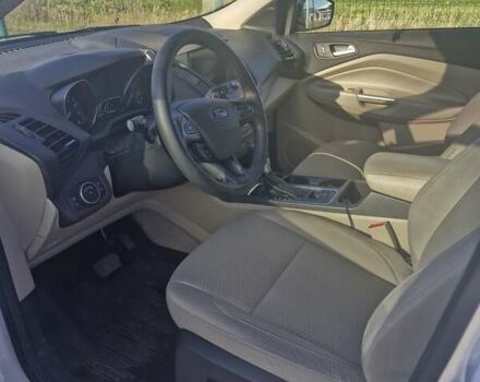 Білий Форд Ескейп, об'ємом двигуна 1.5 л та пробігом 102 тис. км за 14100 $, фото 3 на Automoto.ua