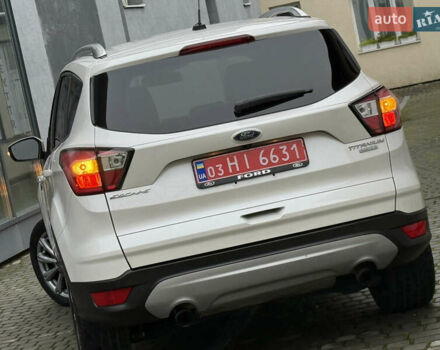 Белый Форд Эскейп, объемом двигателя 1.5 л и пробегом 169 тыс. км за 12950 $, фото 25 на Automoto.ua