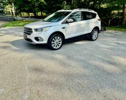 Білий Форд Ескейп, об'ємом двигуна 2 л та пробігом 50 тис. км за 9200 $, фото 2 на Automoto.ua