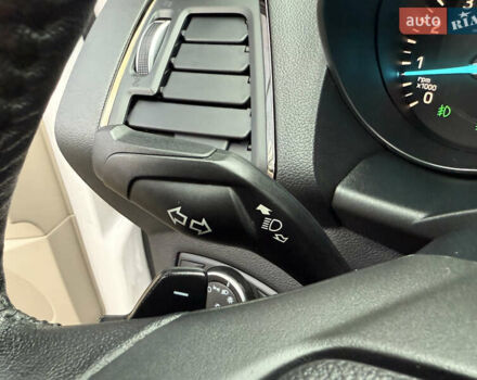 Белый Форд Эскейп, объемом двигателя 1.5 л и пробегом 169 тыс. км за 12900 $, фото 55 на Automoto.ua