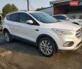 Белый Форд Эскейп, объемом двигателя 2 л и пробегом 126 тыс. км за 1900 $, фото 1 на Automoto.ua