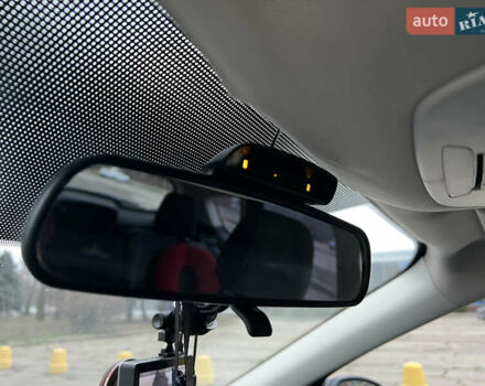 Белый Форд Эскейп, объемом двигателя 2.49 л и пробегом 115 тыс. км за 14000 $, фото 23 на Automoto.ua