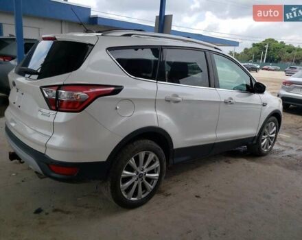 Белый Форд Эскейп, объемом двигателя 2 л и пробегом 160 тыс. км за 1900 $, фото 1 на Automoto.ua
