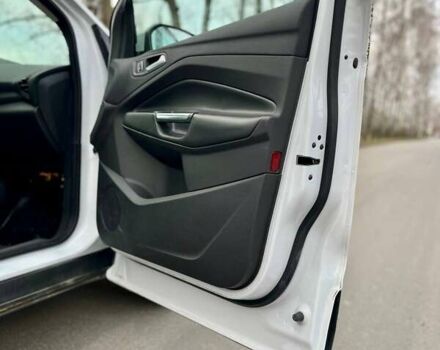 Білий Форд Ескейп, об'ємом двигуна 1.5 л та пробігом 159 тис. км за 10999 $, фото 27 на Automoto.ua