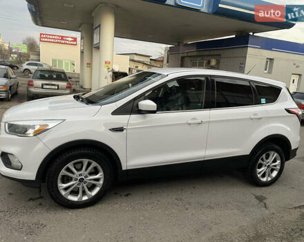 Белый Форд Эскейп, объемом двигателя 1.5 л и пробегом 192 тыс. км за 11500 $, фото 8 на Automoto.ua