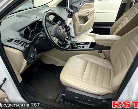 Белый Форд Эскейп, объемом двигателя 1.5 л и пробегом 86 тыс. км за 11400 $, фото 9 на Automoto.ua