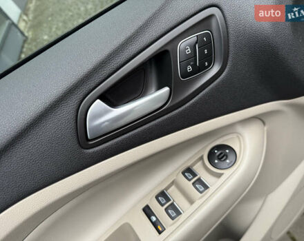 Белый Форд Эскейп, объемом двигателя 1.5 л и пробегом 169 тыс. км за 12950 $, фото 49 на Automoto.ua