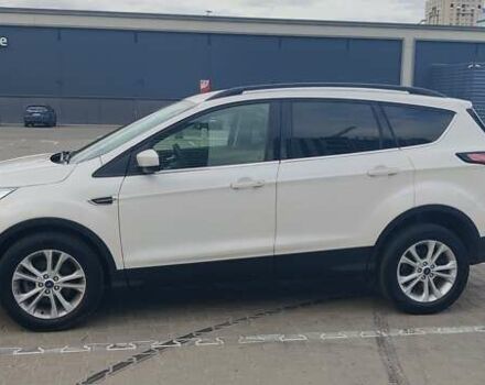 Белый Форд Эскейп, объемом двигателя 1.5 л и пробегом 90 тыс. км за 13500 $, фото 2 на Automoto.ua