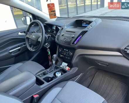 Білий Форд Ескейп, об'ємом двигуна 1.5 л та пробігом 267 тис. км за 10450 $, фото 18 на Automoto.ua