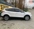 Белый Форд Эскейп, объемом двигателя 2 л и пробегом 82 тыс. км за 15300 $, фото 5 на Automoto.ua