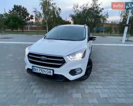 Белый Форд Эскейп, объемом двигателя 2 л и пробегом 51 тыс. км за 13500 $, фото 7 на Automoto.ua