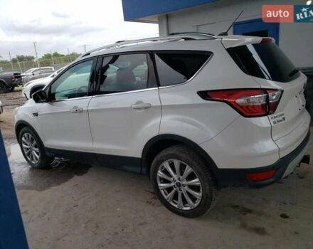 Белый Форд Эскейп, объемом двигателя 2 л и пробегом 160 тыс. км за 1900 $, фото 2 на Automoto.ua