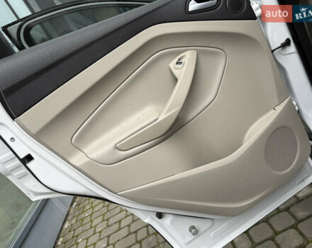 Белый Форд Эскейп, объемом двигателя 1.5 л и пробегом 169 тыс. км за 12950 $, фото 70 на Automoto.ua