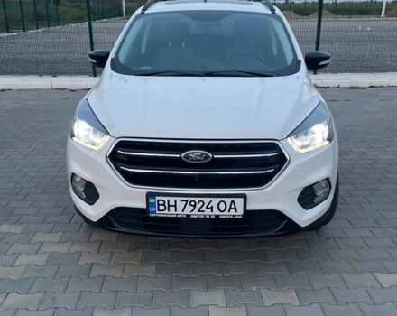 Белый Форд Эскейп, объемом двигателя 2 л и пробегом 51 тыс. км за 13500 $, фото 9 на Automoto.ua