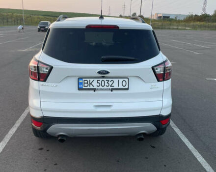 Білий Форд Ескейп, об'ємом двигуна 1.5 л та пробігом 145 тис. км за 12500 $, фото 5 на Automoto.ua