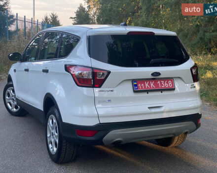 Білий Форд Ескейп, об'ємом двигуна 2.5 л та пробігом 177 тис. км за 13377 $, фото 4 на Automoto.ua
