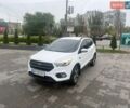 Белый Форд Эскейп, объемом двигателя 2 л и пробегом 160 тыс. км за 13100 $, фото 1 на Automoto.ua