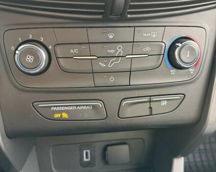 Белый Форд Эскейп, объемом двигателя 2.5 л и пробегом 132 тыс. км за 13000 $, фото 19 на Automoto.ua