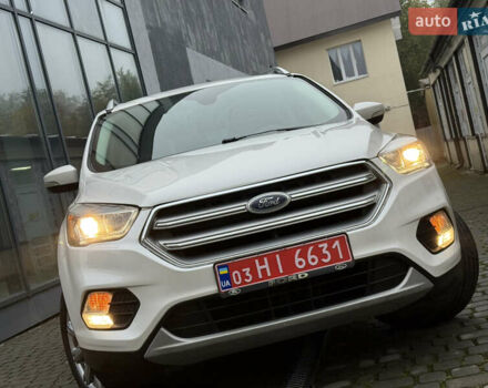 Белый Форд Эскейп, объемом двигателя 1.5 л и пробегом 169 тыс. км за 12900 $, фото 9 на Automoto.ua