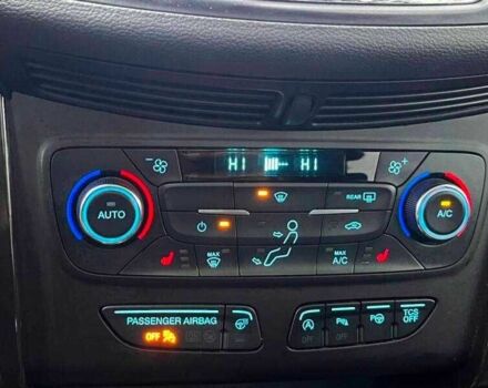 Білий Форд Ескейп, об'ємом двигуна 2 л та пробігом 45 тис. км за 2500 $, фото 10 на Automoto.ua