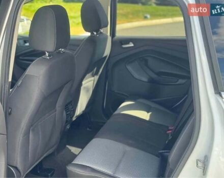 Білий Форд Ескейп, об'ємом двигуна 1.5 л та пробігом 115 тис. км за 9000 $, фото 4 на Automoto.ua