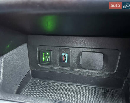 Белый Форд Эскейп, объемом двигателя 2.49 л и пробегом 115 тыс. км за 14000 $, фото 20 на Automoto.ua