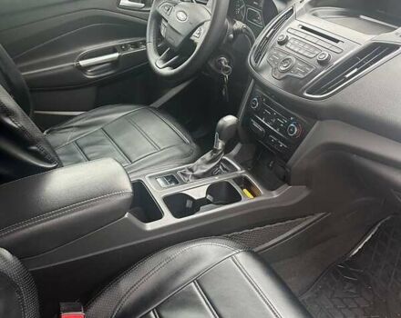 Белый Форд Эскейп, объемом двигателя 1.5 л и пробегом 155 тыс. км за 10200 $, фото 6 на Automoto.ua