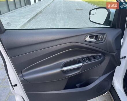 Білий Форд Ескейп, об'ємом двигуна 1.5 л та пробігом 267 тис. км за 10450 $, фото 31 на Automoto.ua