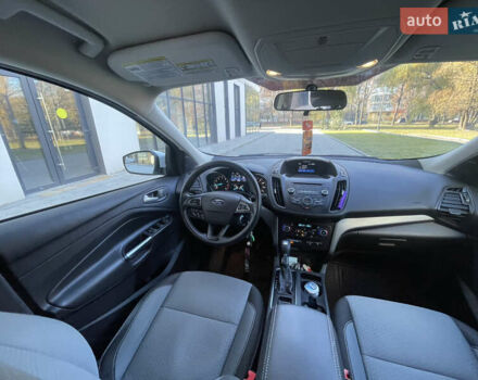 Белый Форд Эскейп, объемом двигателя 1.5 л и пробегом 270 тыс. км за 11000 $, фото 26 на Automoto.ua