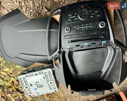 Белый Форд Эскейп, объемом двигателя 1.5 л и пробегом 158 тыс. км за 13800 $, фото 9 на Automoto.ua