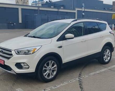 Белый Форд Эскейп, объемом двигателя 1.5 л и пробегом 90 тыс. км за 13500 $, фото 9 на Automoto.ua